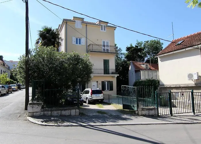 Apartment Villa Meri Very Central And Beautiful Apartment