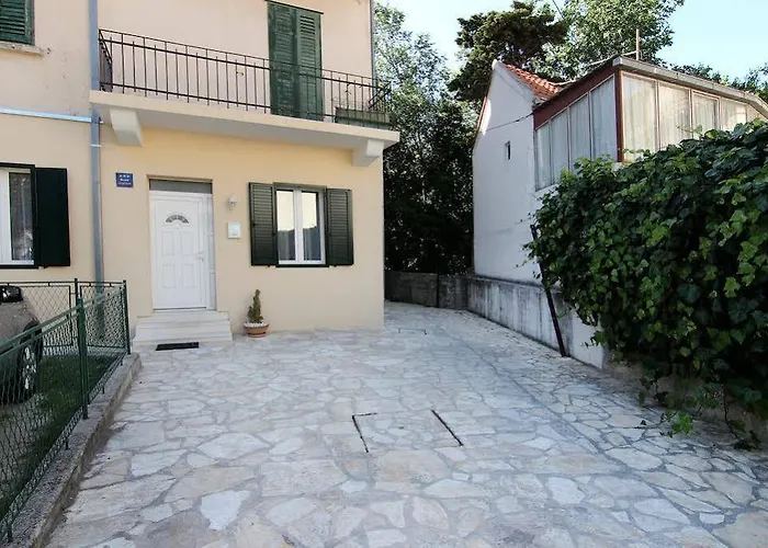 Apartment Villa Meri Very Central And Beautiful Apartment Split